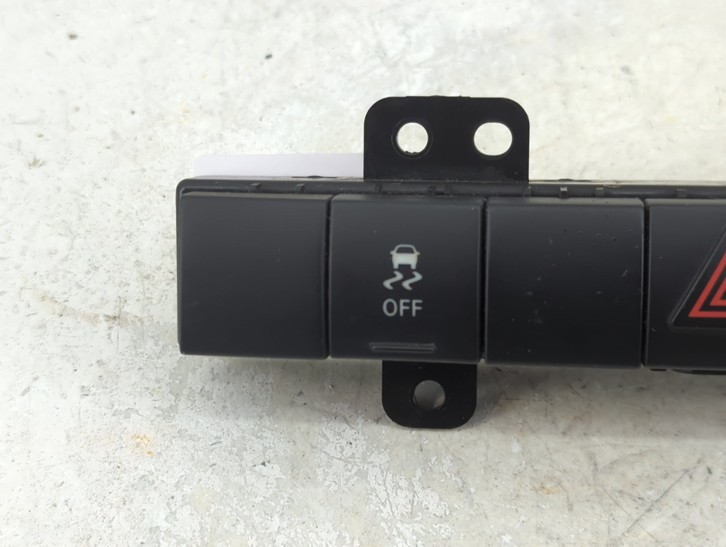 2010 Chrysler Caravan Hazard Switch - Oemusedautoparts1.com