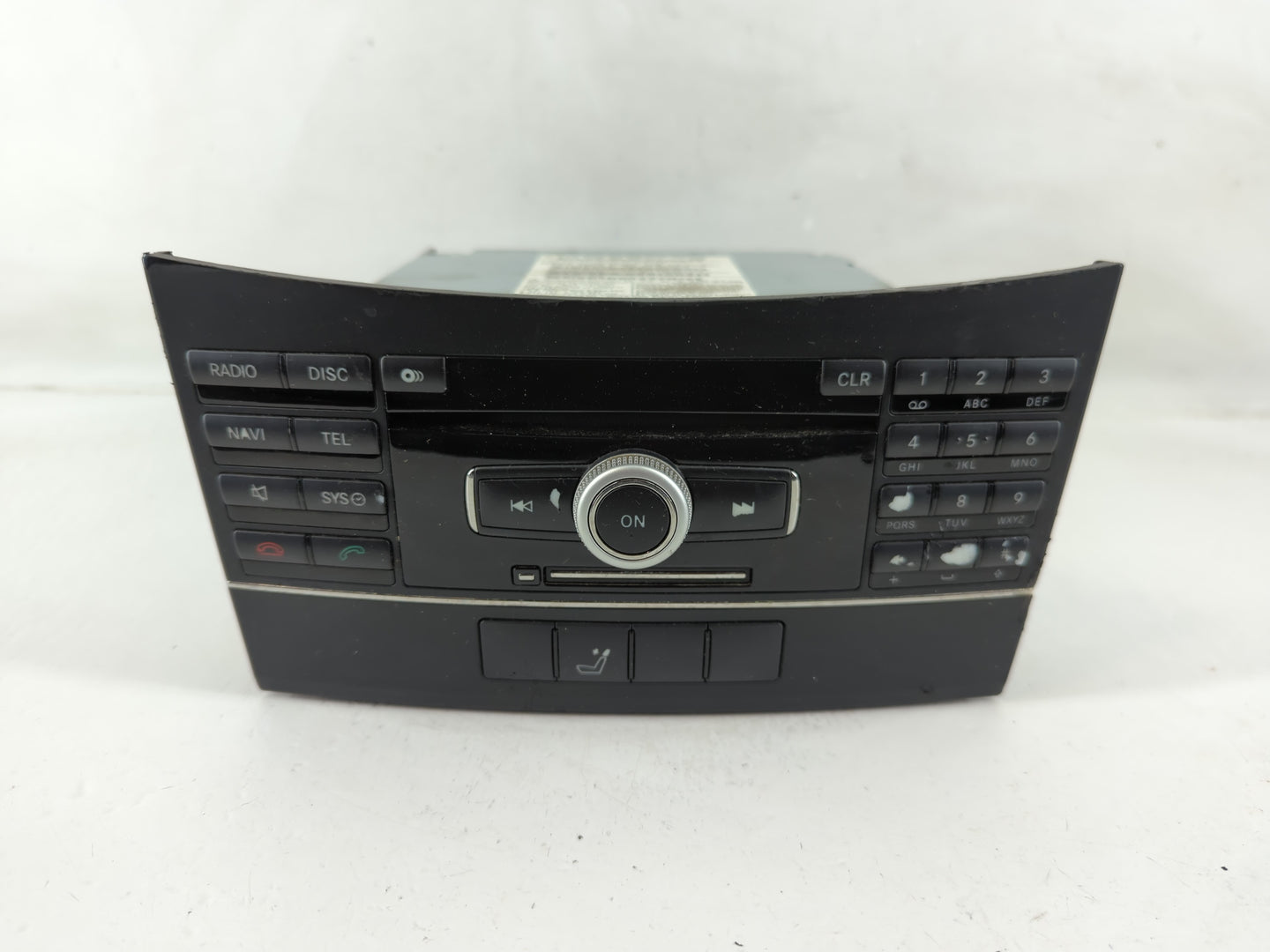 2010 Chrysler E Class Radio AM FM Cd Player Receiver Replacement P/N:A 212 906 8200 Fits OEM Used Auto Parts - Oemusedautopa