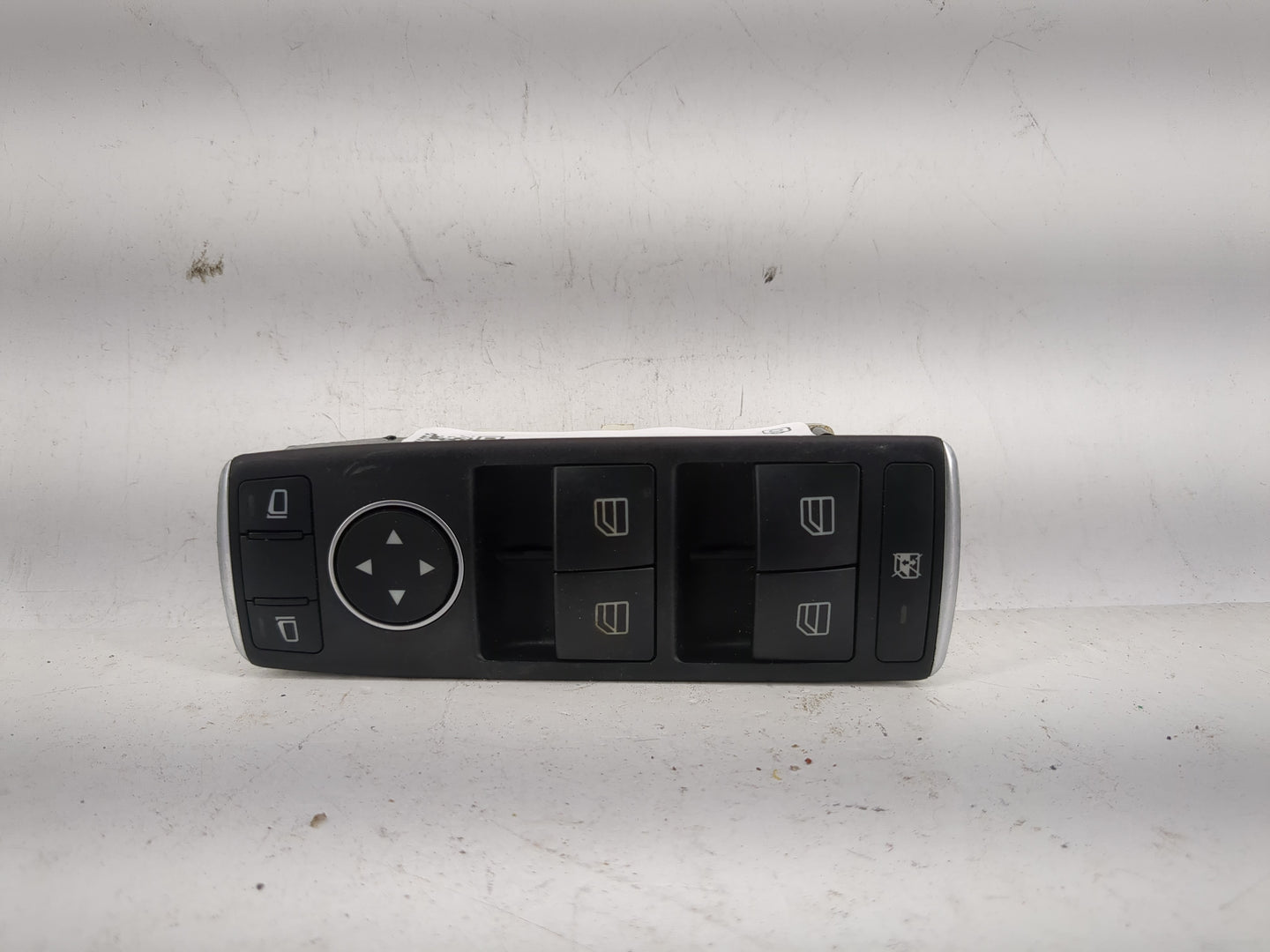 2010 Chrysler E Class Master Power Window Switch Replacement Driver Side Left P/N:DCA 204 905 Fits OEM Used Auto Parts - Oem