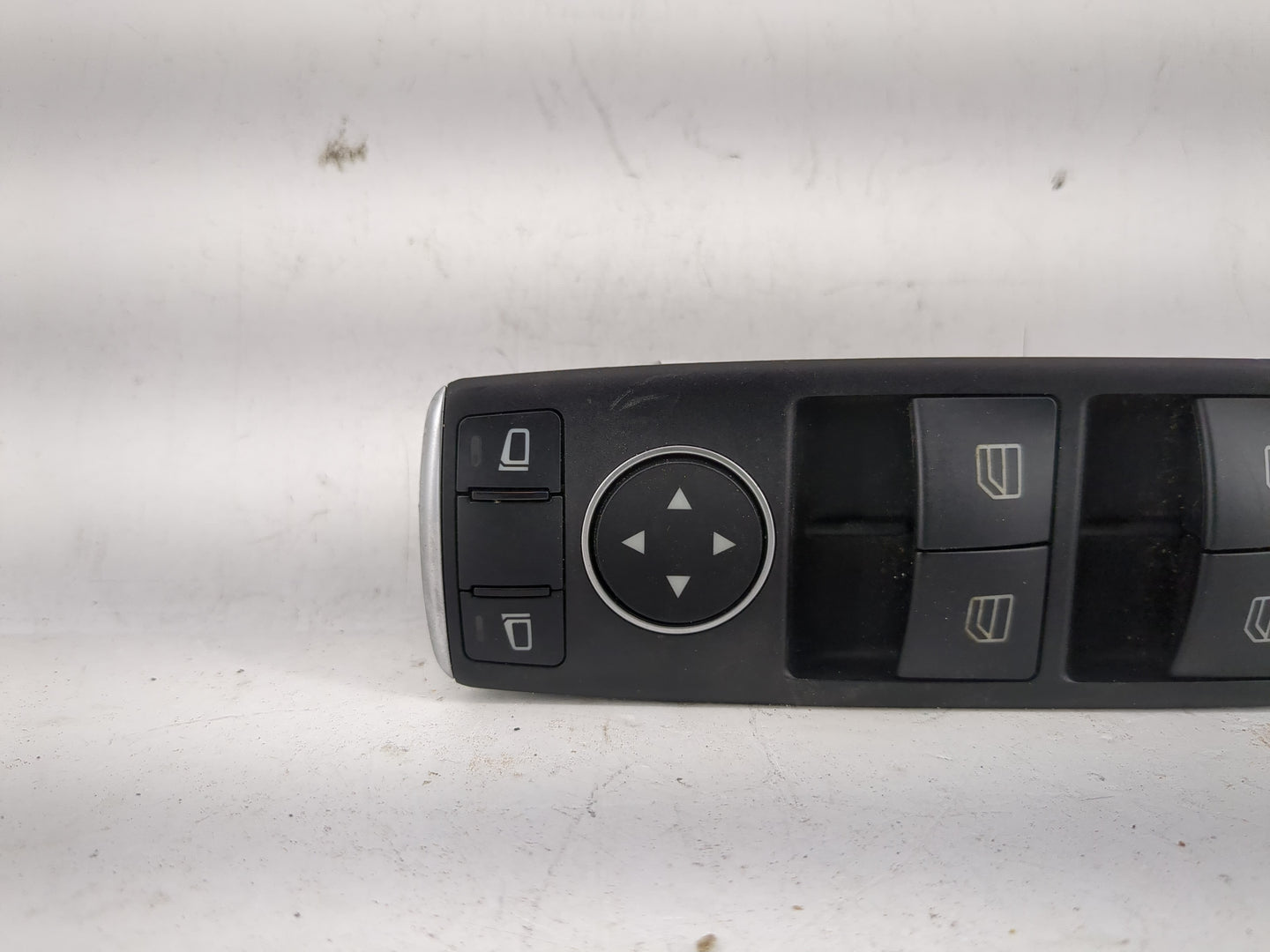 2010 Chrysler E Class Master Power Window Switch Replacement Driver Side Left P/N:DCA 204 905 Fits OEM Used Auto Parts - Oem