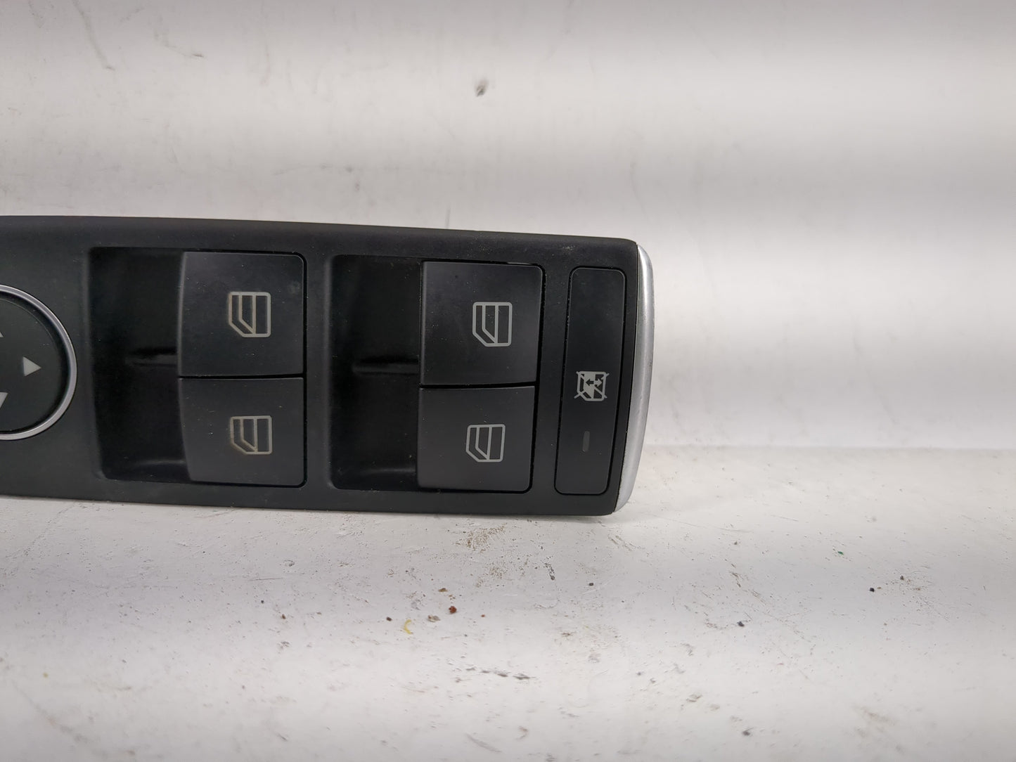 2010 Chrysler E Class Master Power Window Switch Replacement Driver Side Left P/N:DCA 204 905 Fits OEM Used Auto Parts - Oem