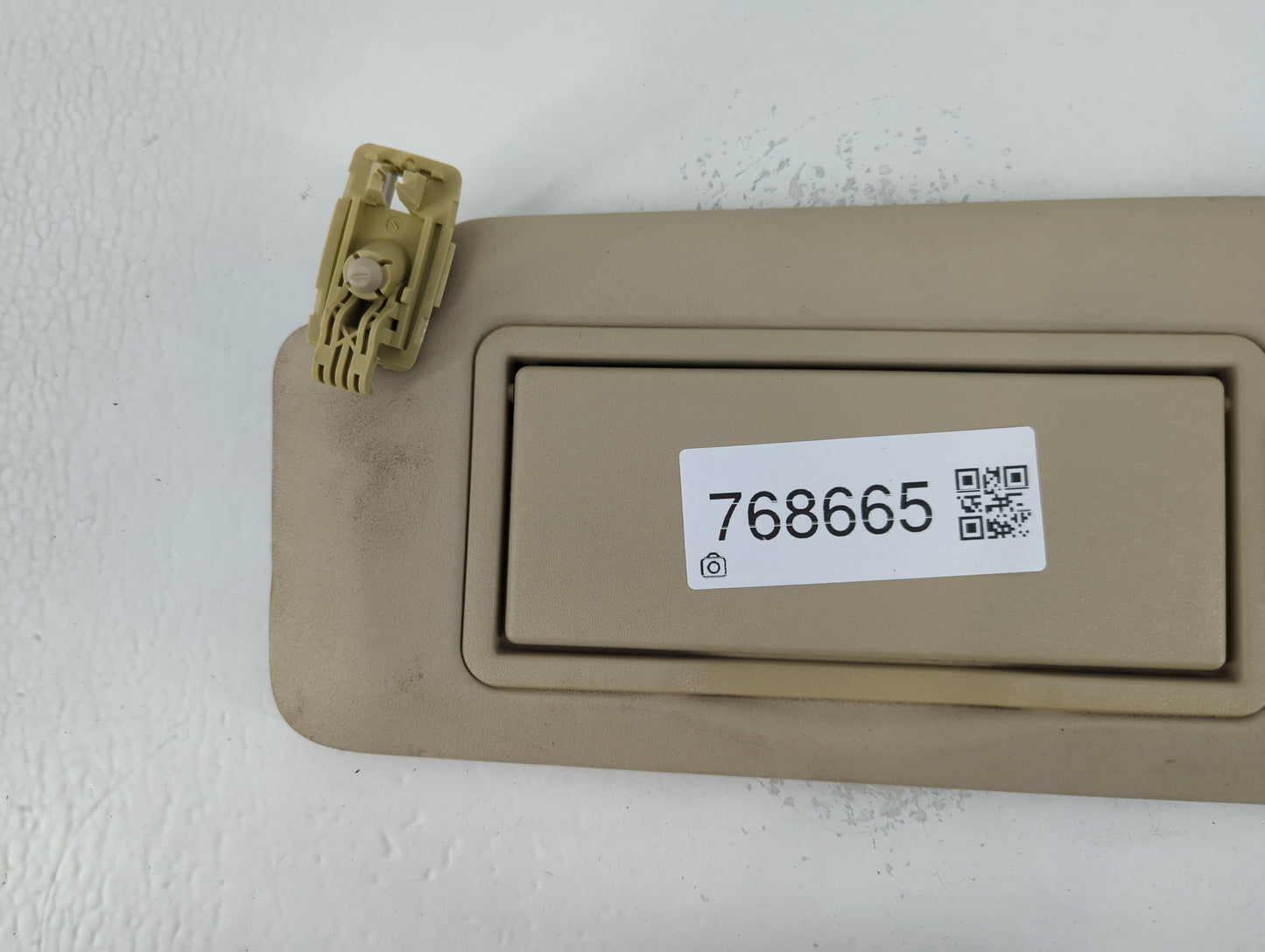 2010 Chrysler E Class Sun Visor Shade Replacement Driver Left Mirror Fits OEM Used Auto Parts - Oemusedautoparts1.com