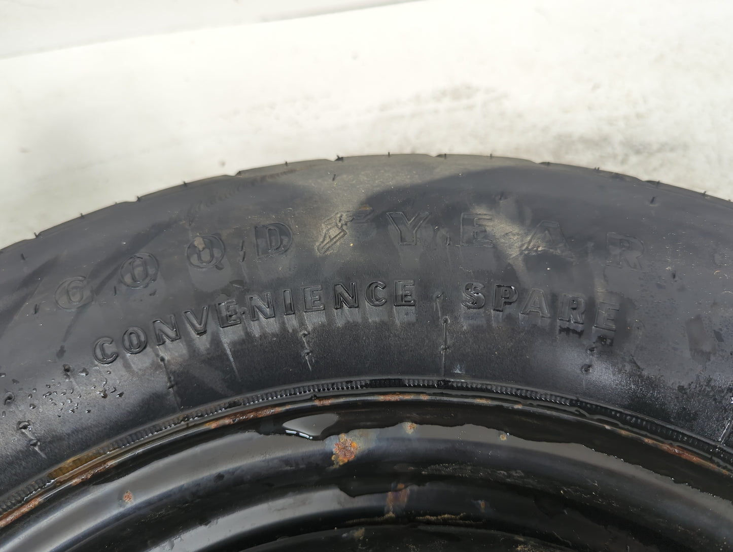 2010 Chrysler Insigh Spare Donut Tire Wheel Rim Oem - Oemusedautoparts1.com