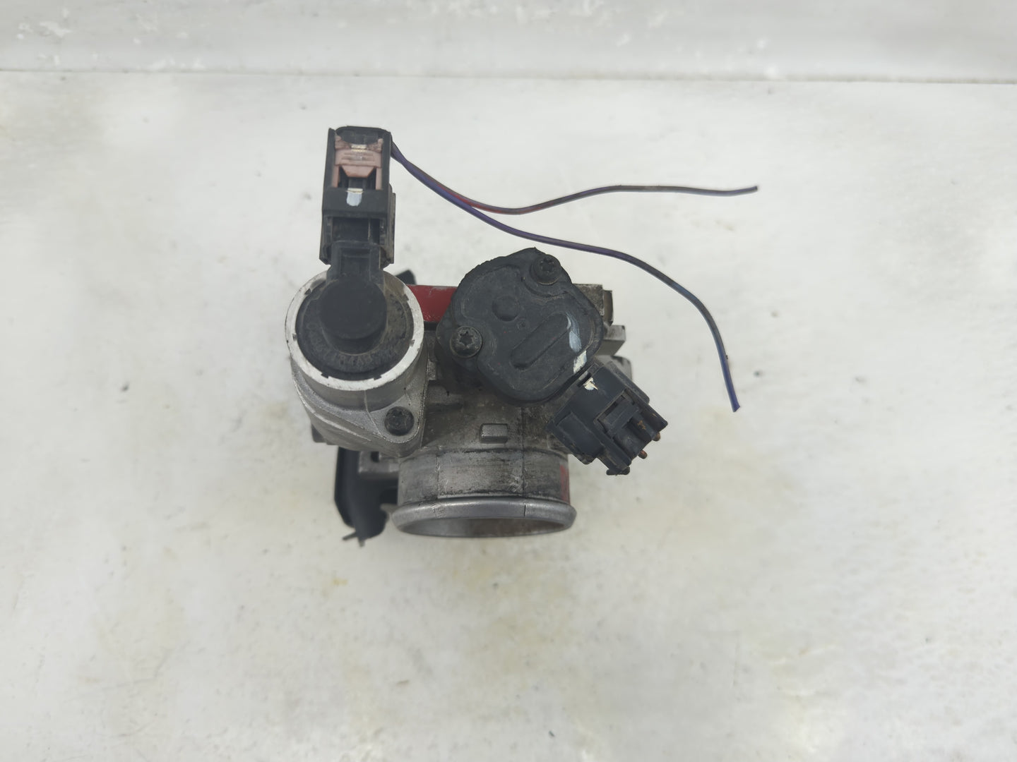 2004-2010 Chrysler Pt Cruiser Throttle Body P/N:04891440AB Fits Fits 2004 2005 2006 2007 2008 2009 2010 OEM Used Auto Parts 