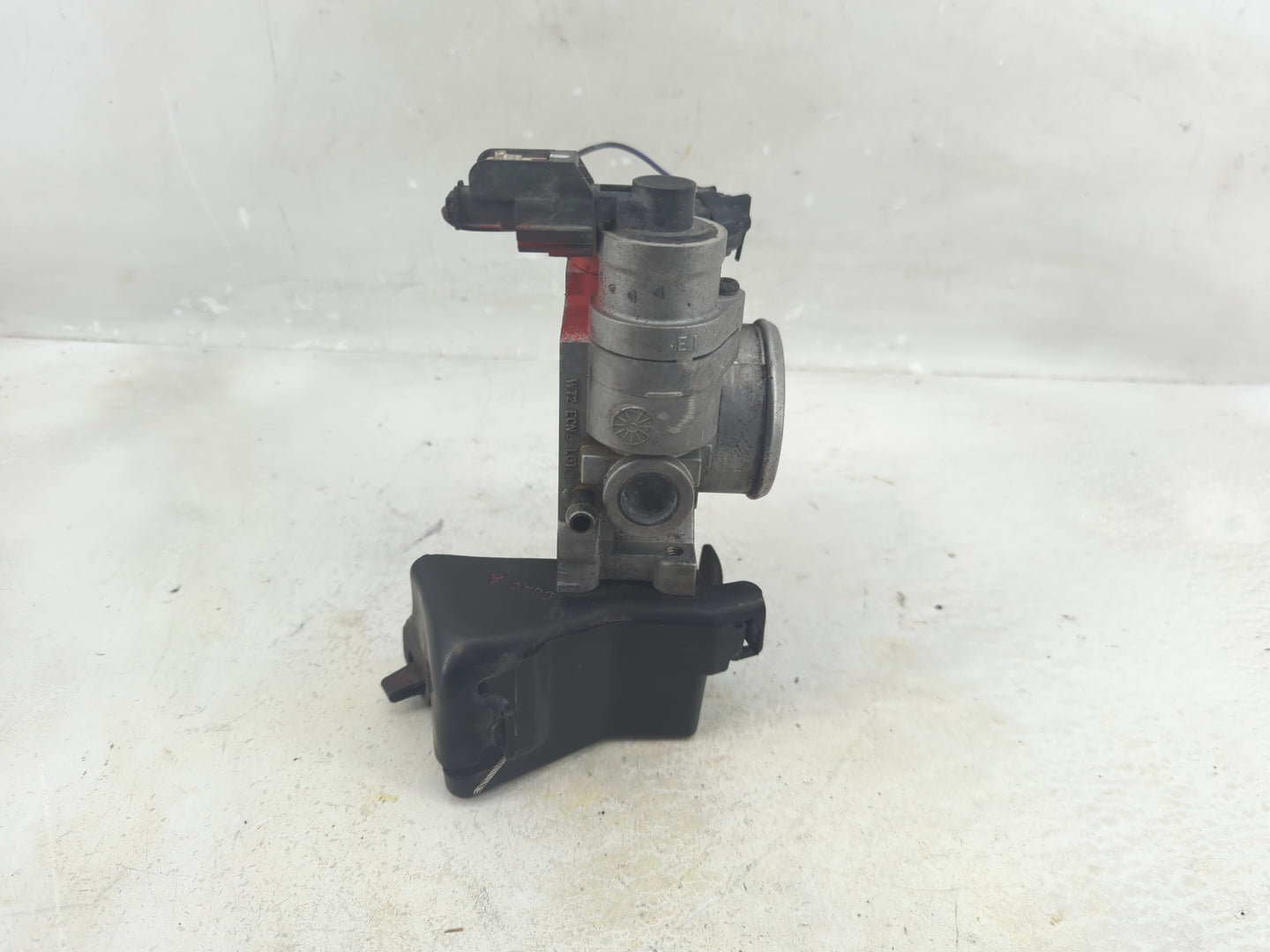 2004-2010 Chrysler Pt Cruiser Throttle Body P/N:04891440AB Fits Fits 2004 2005 2006 2007 2008 2009 2010 OEM Used Auto Parts 