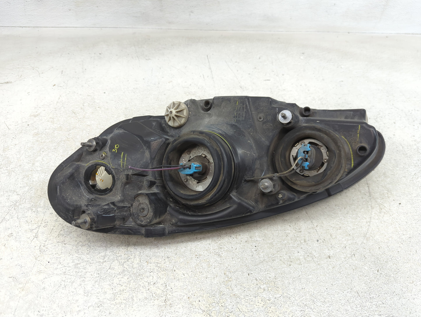 2006 Chrysler Pt Cruiser Passenger Right Oem Head Light Headlight Lamp - Oemusedautoparts1.com