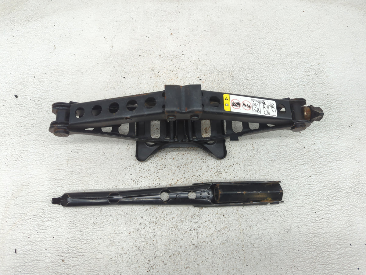 Chrysler Sebring Spare Scissor Car Jack 1055029 - Oemusedautoparts1.com