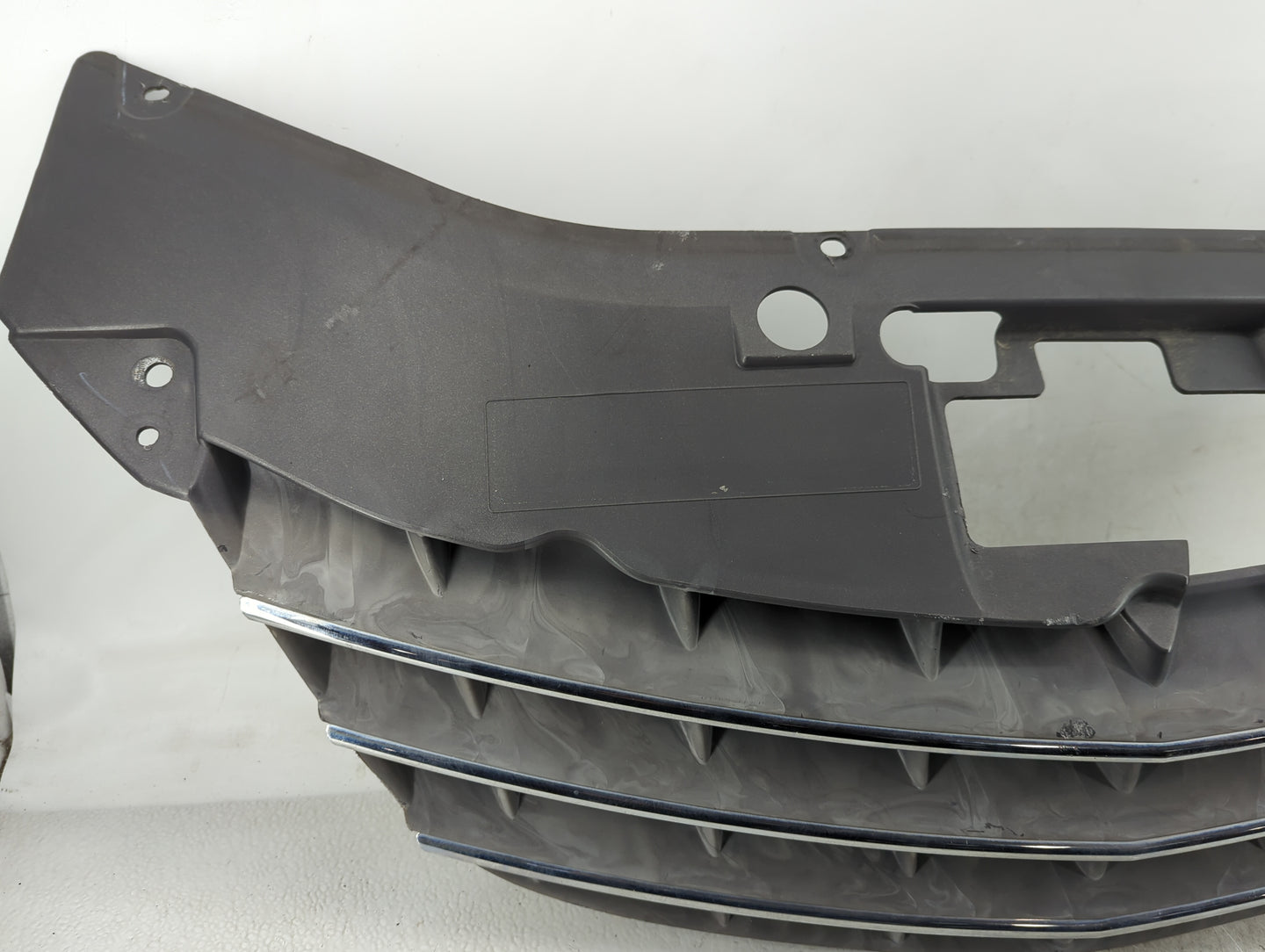 2007-2010 Chrysler Sebring Front Grille Bumper Not Included - Oemusedautoparts1.com