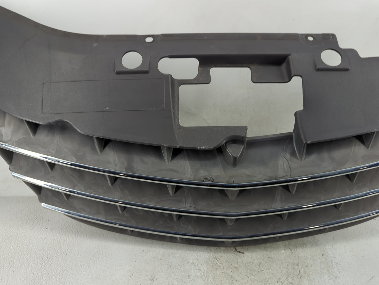 2007-2010 Chrysler Sebring Front Grille Bumper Not Included - Oemusedautoparts1.com
