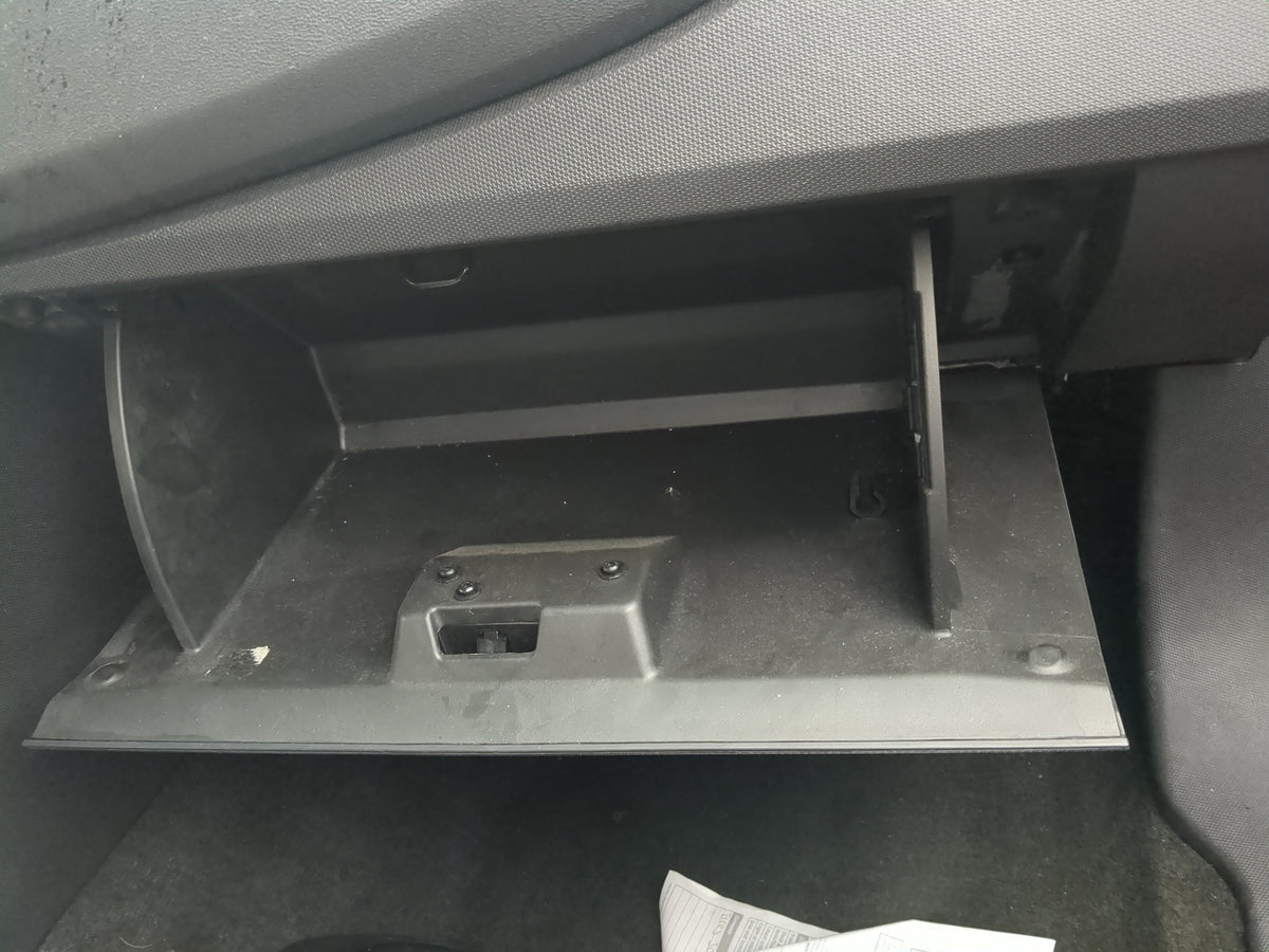 2010 Chrysler Sebring Passenger Glove Box Door Storage Compartment 1055587 - Oemusedautoparts1.com