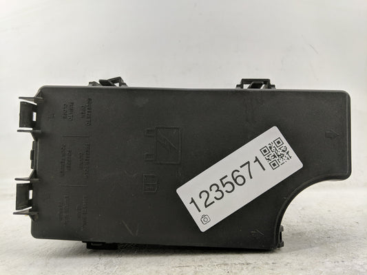 2010-2010 Chrysler Sebring Fusebox Fuse Box Relay Module Tipm R4692777ab - Oemusedautoparts1.com