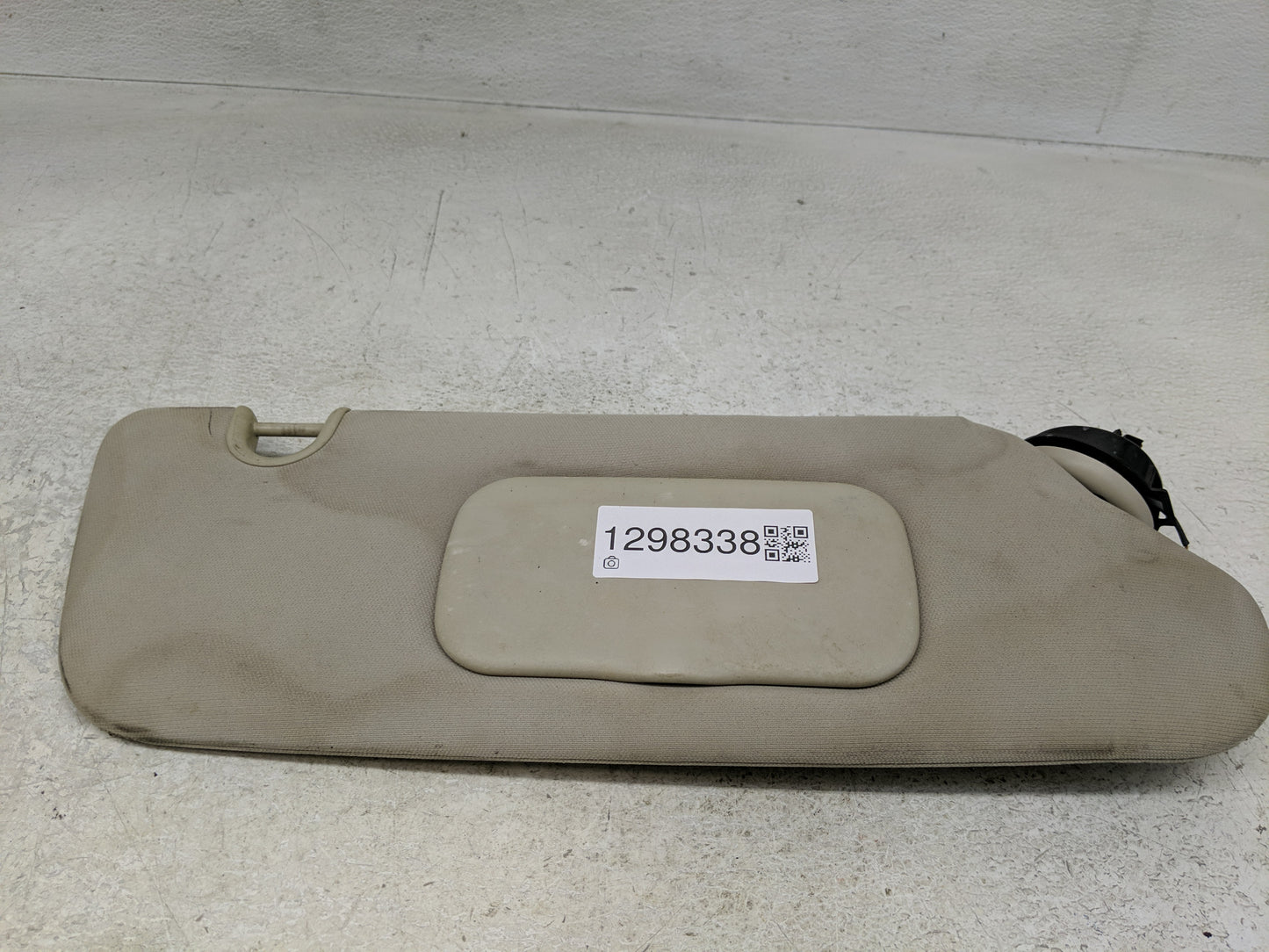 2008-2010 Chrysler Sebring Sun Visor Shade Replacement Driver Left Mirror Fits Fits 2008 2009 2010 OEM Used Auto Parts - Oem