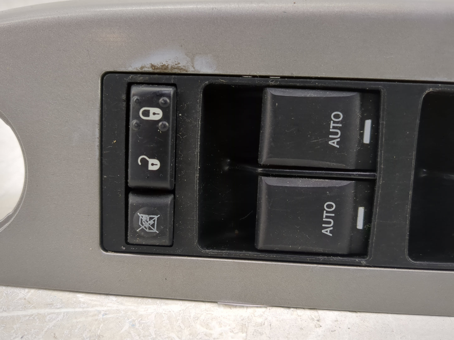 2007-2010 Chrysler Sebring Master Power Window Switch Replacement Driver Side Left P/N:04602781AA Fits OEM Used Auto Parts -