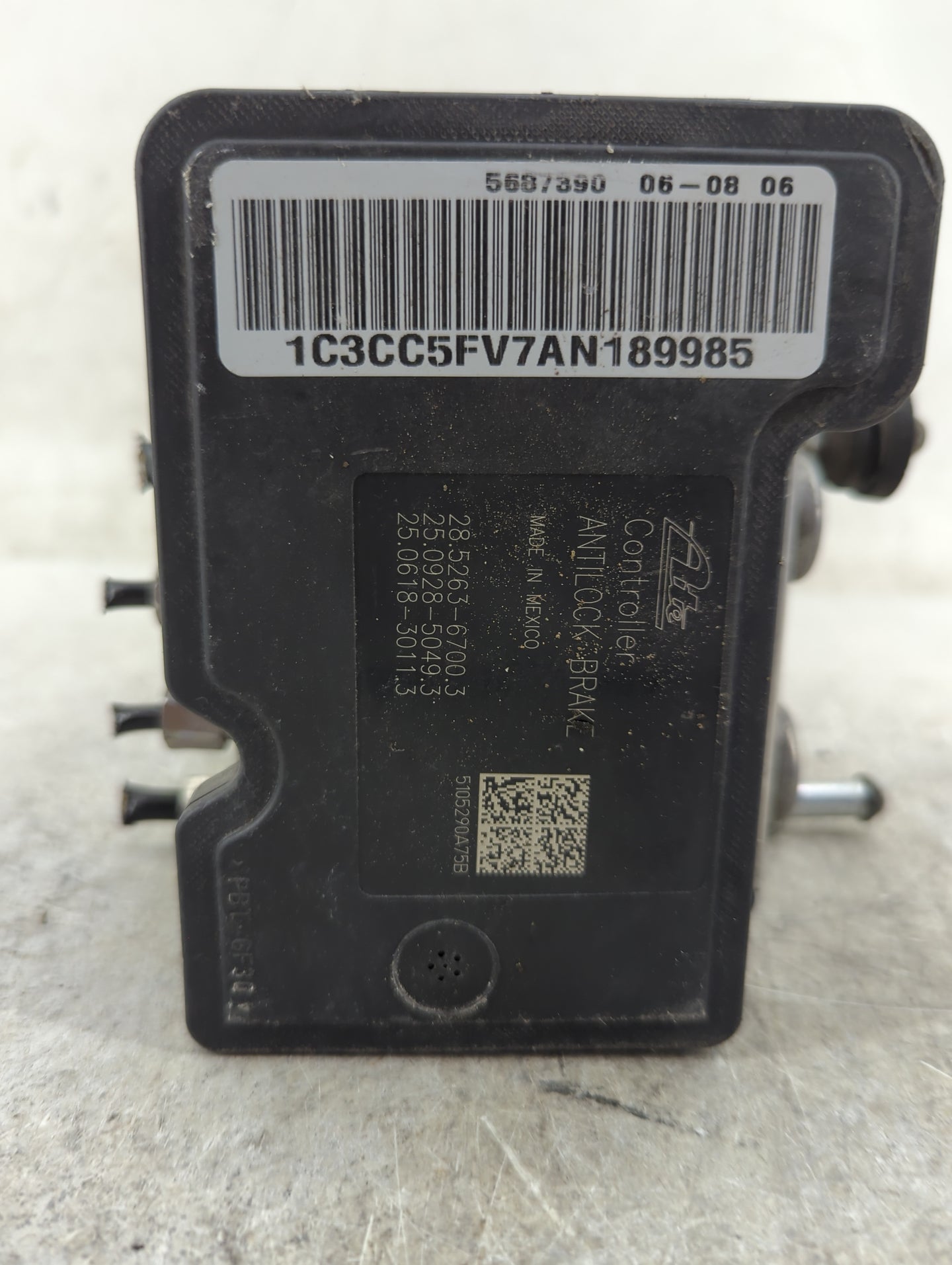 2010 Chrysler Sebring ABS Pump Control Module Replacement P/N:P68050120AA 25.0212-1209.4, 25.0928-5049.3, 25.0618-3011.3 Fit
