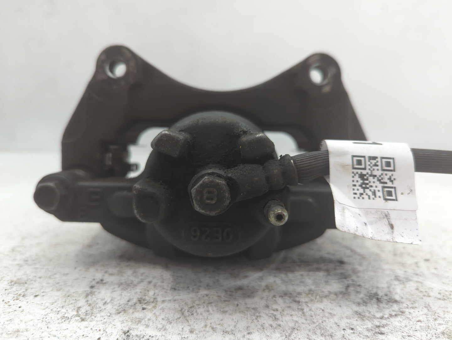 2007-2010 Chrysler Sebring Front Driver Left Brake Caliper - Oemusedautoparts1.com