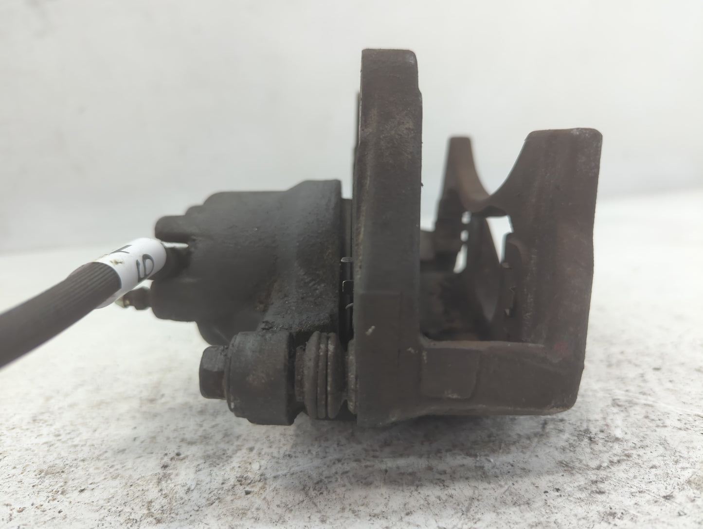 2007-2010 Chrysler Sebring Front Driver Left Brake Caliper - Oemusedautoparts1.com