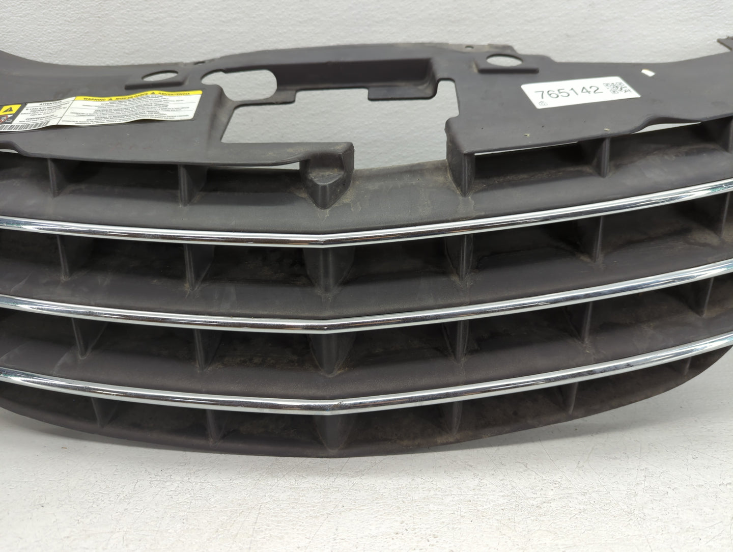 2007-2010 Chrysler Sebring Front Grille Bumper Not Included - Oemusedautoparts1.com