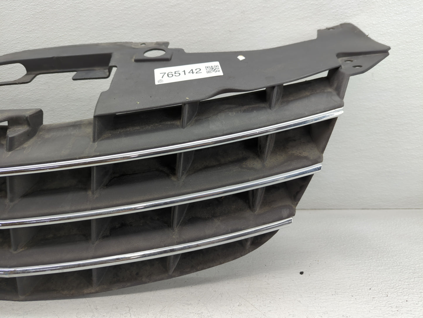 2007-2010 Chrysler Sebring Front Grille Bumper Not Included - Oemusedautoparts1.com