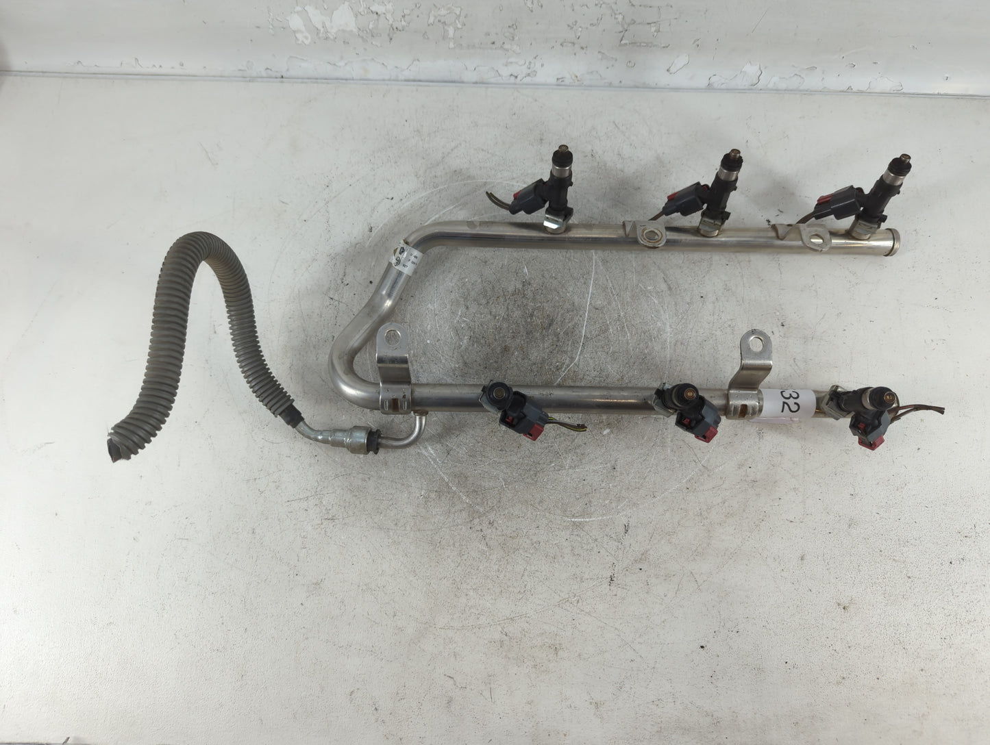 2010 Chrysler Sebring Fuel Injectors P/N:383353 1581AC Fits OEM Used Auto Parts - Oemusedautoparts1.com
