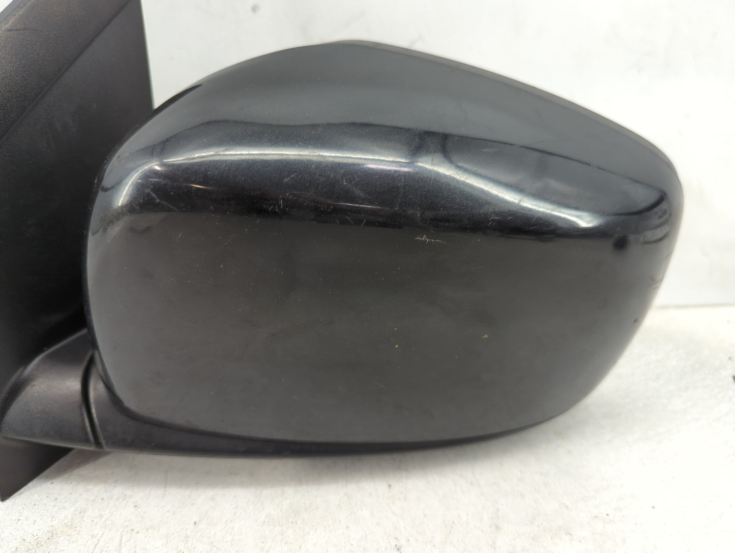 Chrysler Town And Country Driver Left Side View Power Door Mirror Black - Oemusedautoparts1.com