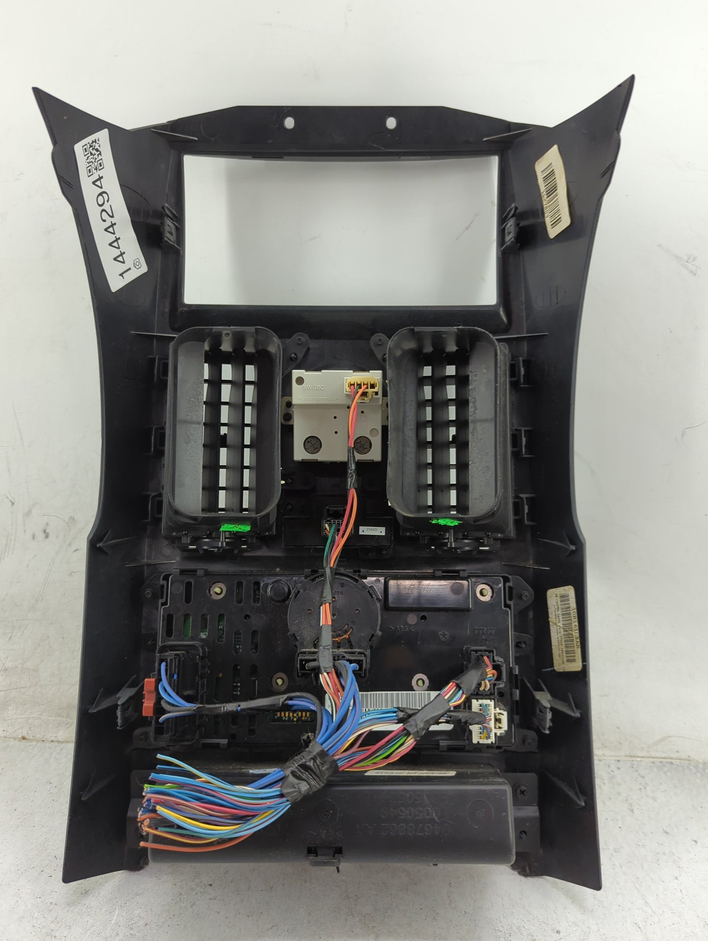 2010 Chrysler Town and Country Climate Control Module Temperature AC/Heater Replacement P/N:P55111805AI Fits Fits 2008 2009 