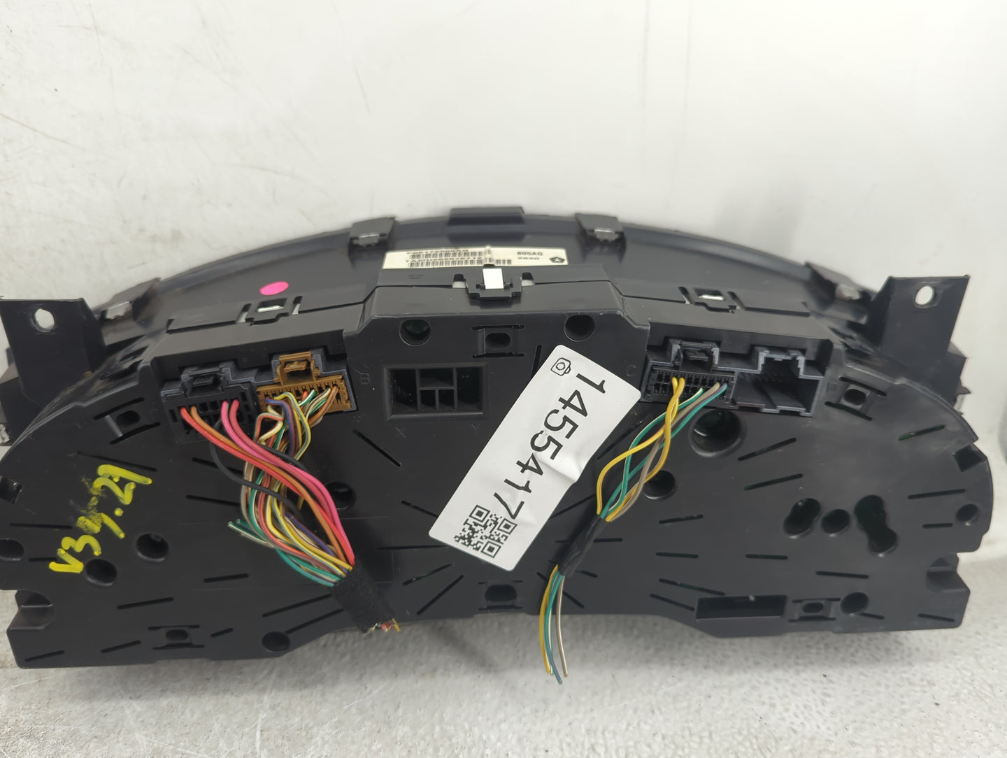2010 Chrysler Town and Country Instrument Cluster Speedometer Gauges P/N:P05172805AG Miles: Fits OEM Used Auto Parts - Oemus