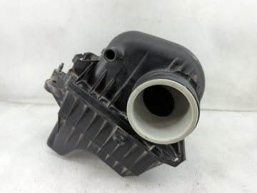 Chrysler Town And Country Air Cleaner Intake-duct Hose Tube - Oemusedautoparts1.com
