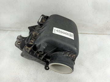 Chrysler Town And Country Air Cleaner Intake-duct Hose Tube