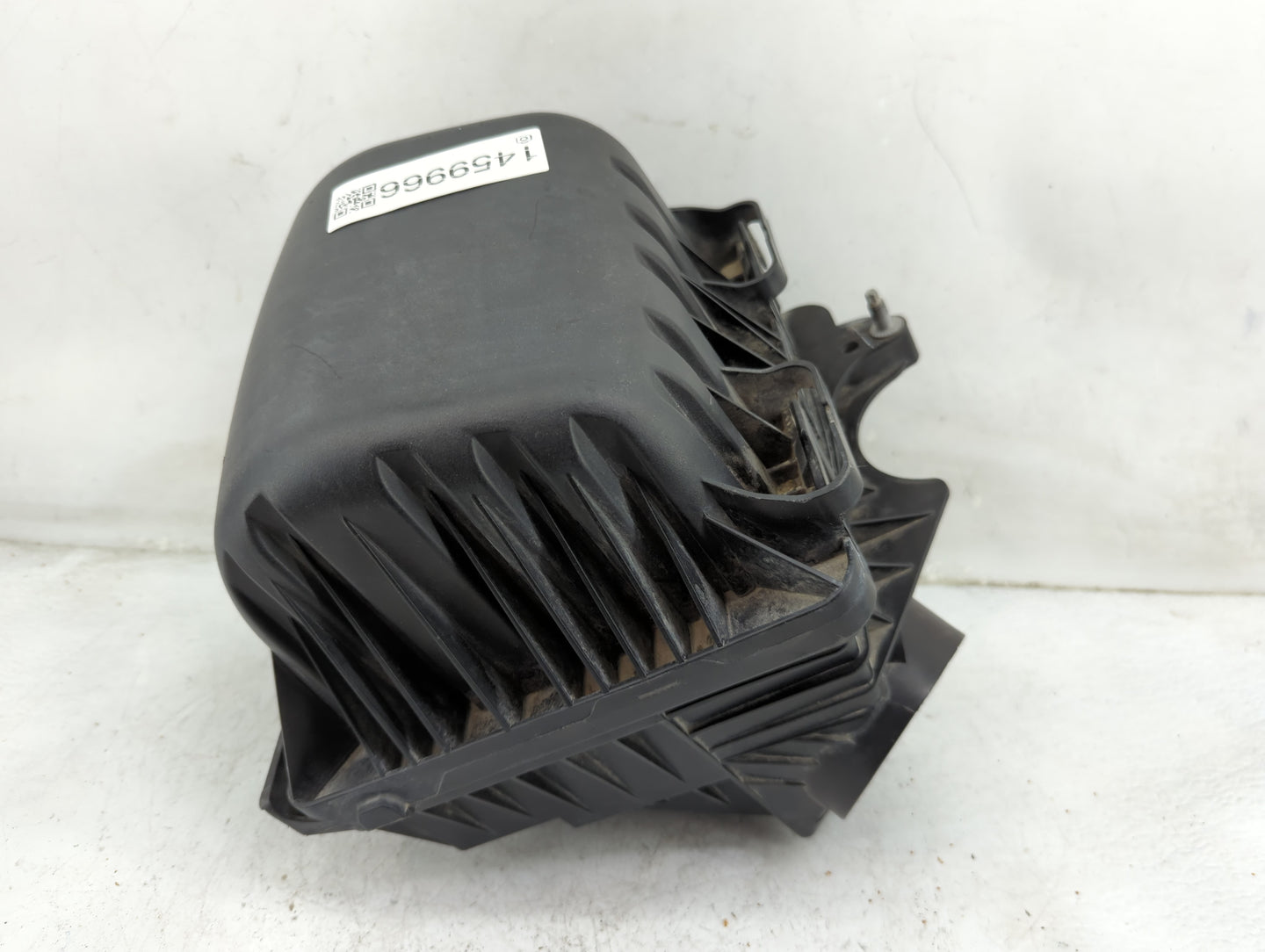 Chrysler Town And Country Air Cleaner Intake-duct Hose Tube - Oemusedautoparts1.com