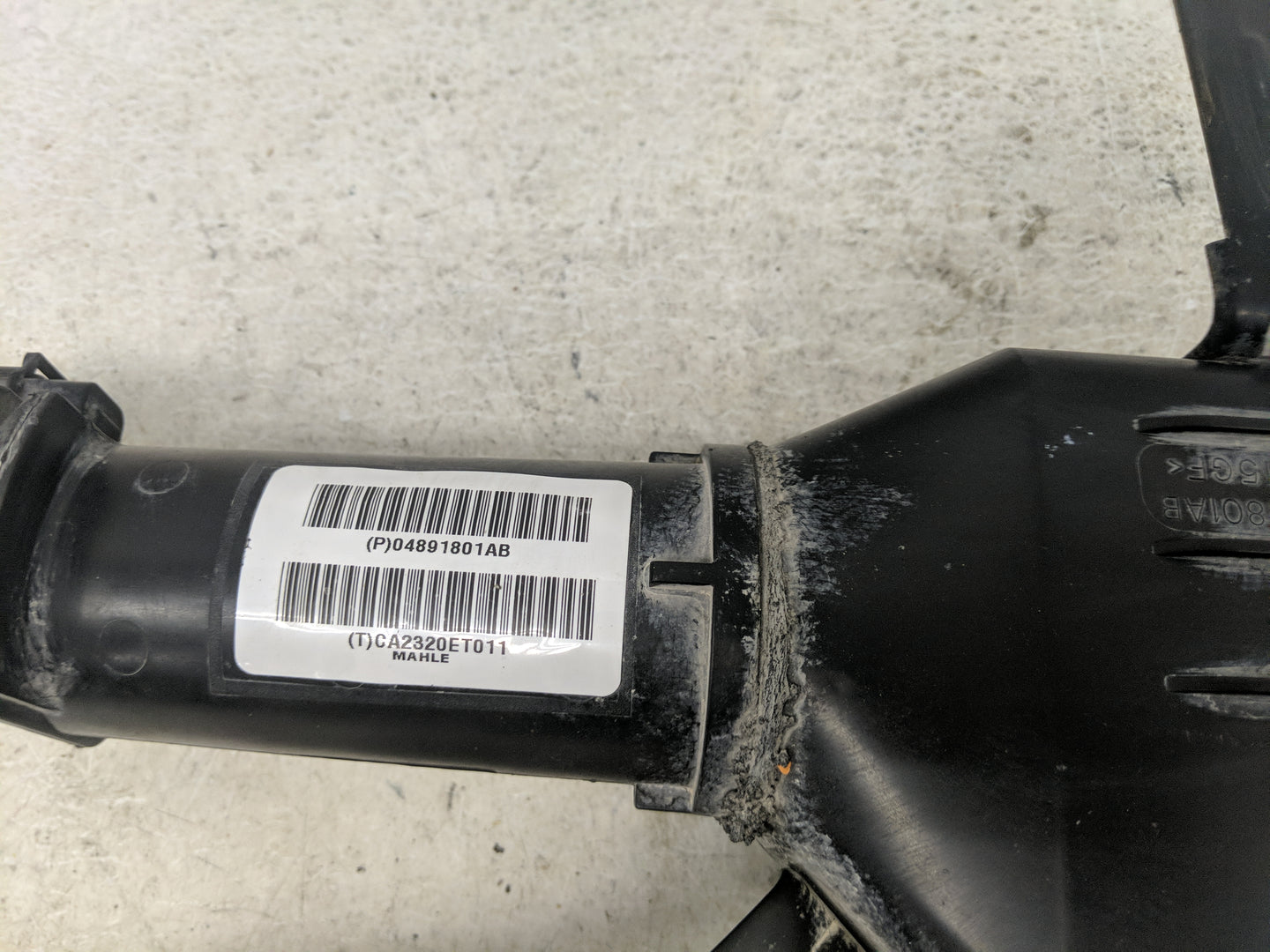 2010 Chrysler Town And Country Fuel Vapor Charcoal Canister - Oemusedautoparts1.com