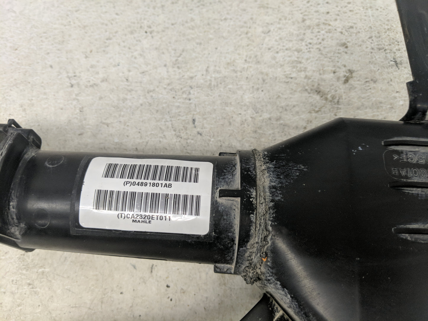 2010 Chrysler Town And Country Fuel Vapor Charcoal Canister - Oemusedautoparts1.com