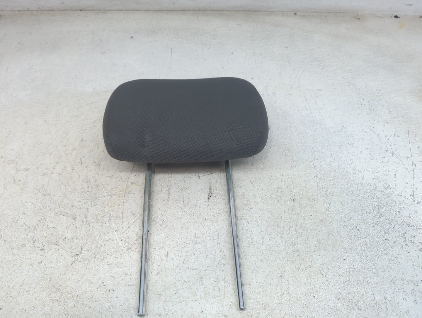 2010 Chrysler Town and Country Headrest Head Rest Front Driver Passenger Seat Fits OEM Used Auto Parts - Oemusedautoparts1.c