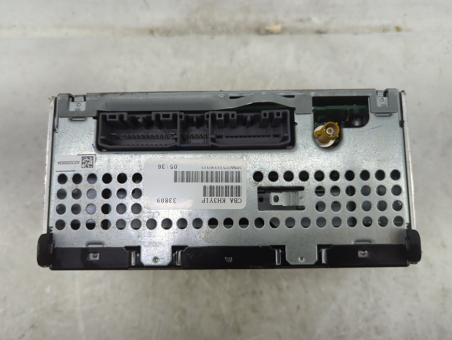 2010 Chrysler Town and Country Radio AM FM Cd Player Receiver Replacement P/N:P05091117AC Fits Fits 2008 2009 2011 OEM Used 