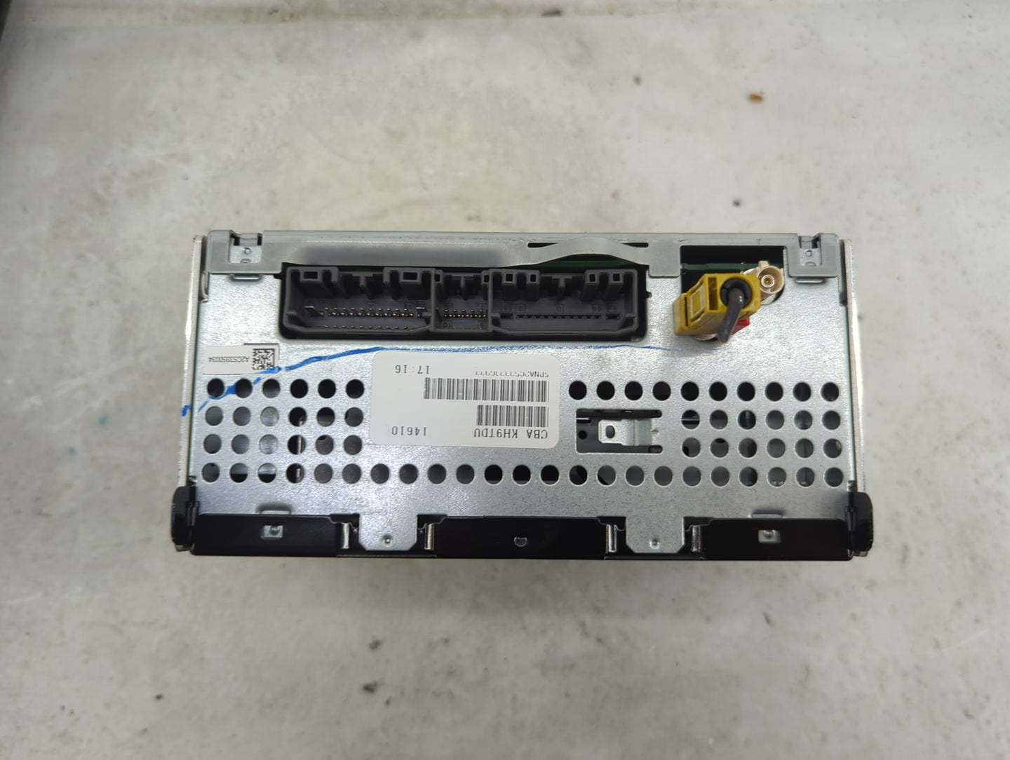 2010 Chrysler Town and Country Radio AM FM Cd Player Receiver Replacement P/N:CBA KH9TDU Fits Fits 2008 2009 2011 OEM Used A