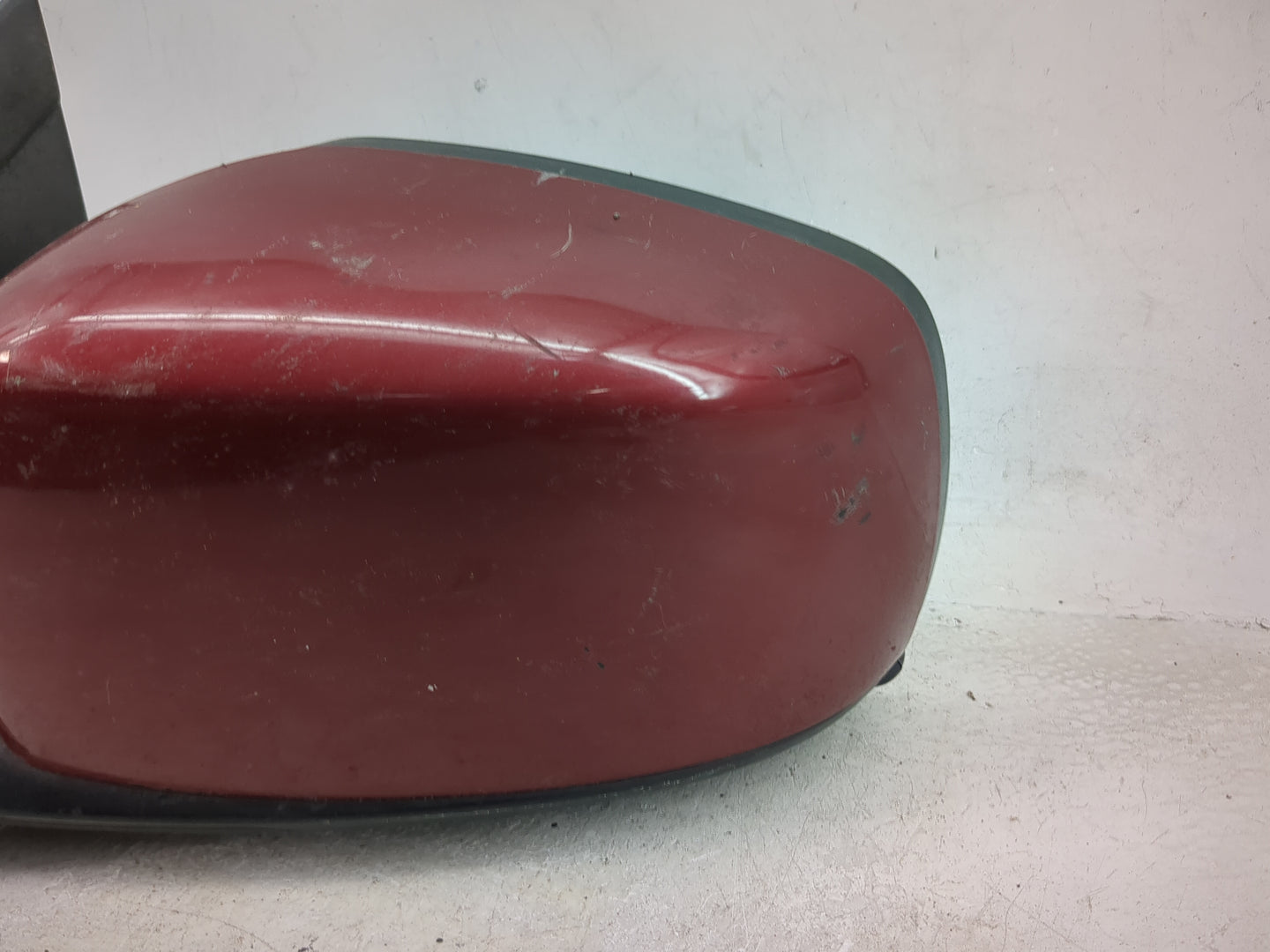 2010 Chrysler Town and Country Driver Side View Mirror - Left Door Mirror OEM Used - Oemusedautoparts1.com