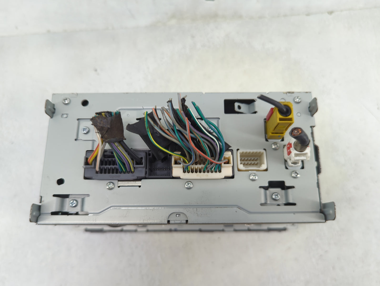 2010 Chrysler Town and Country Radio AM FM Cd Player Receiver Replacement P/N:P05064678AE 05064678AE Fits OEM Used Auto Part