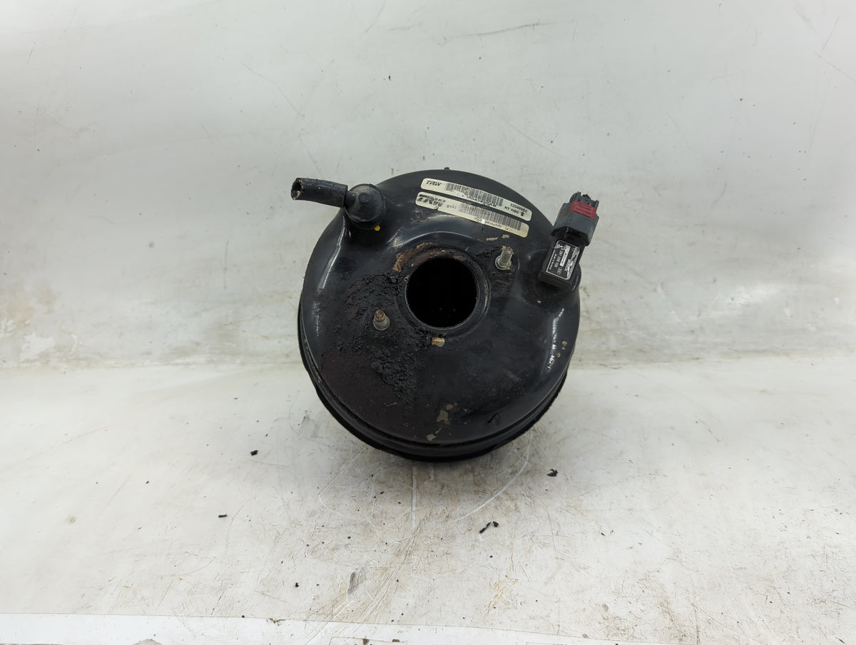 Chrysler Town And Country Power Brake Booster Oem 1500970 - Oemusedautoparts1.com