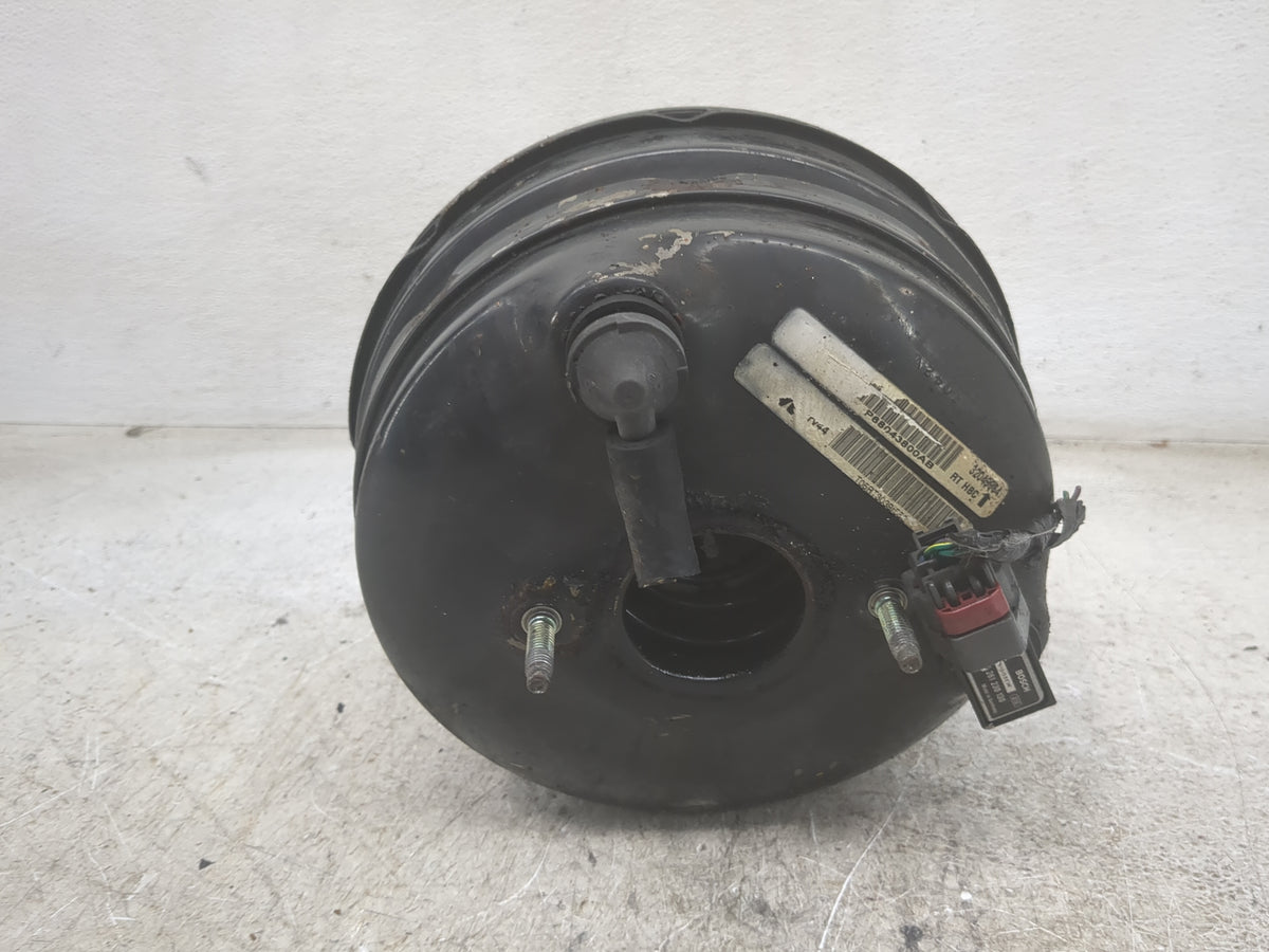 2010 Chrysler Town And Country Power Brake Booster Oem - Oemusedautoparts1.com