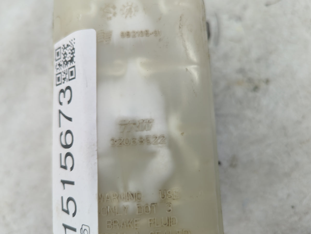 Chrysler Town And Country Brake Master Cylinder 1515673 - Oemusedautoparts1.com