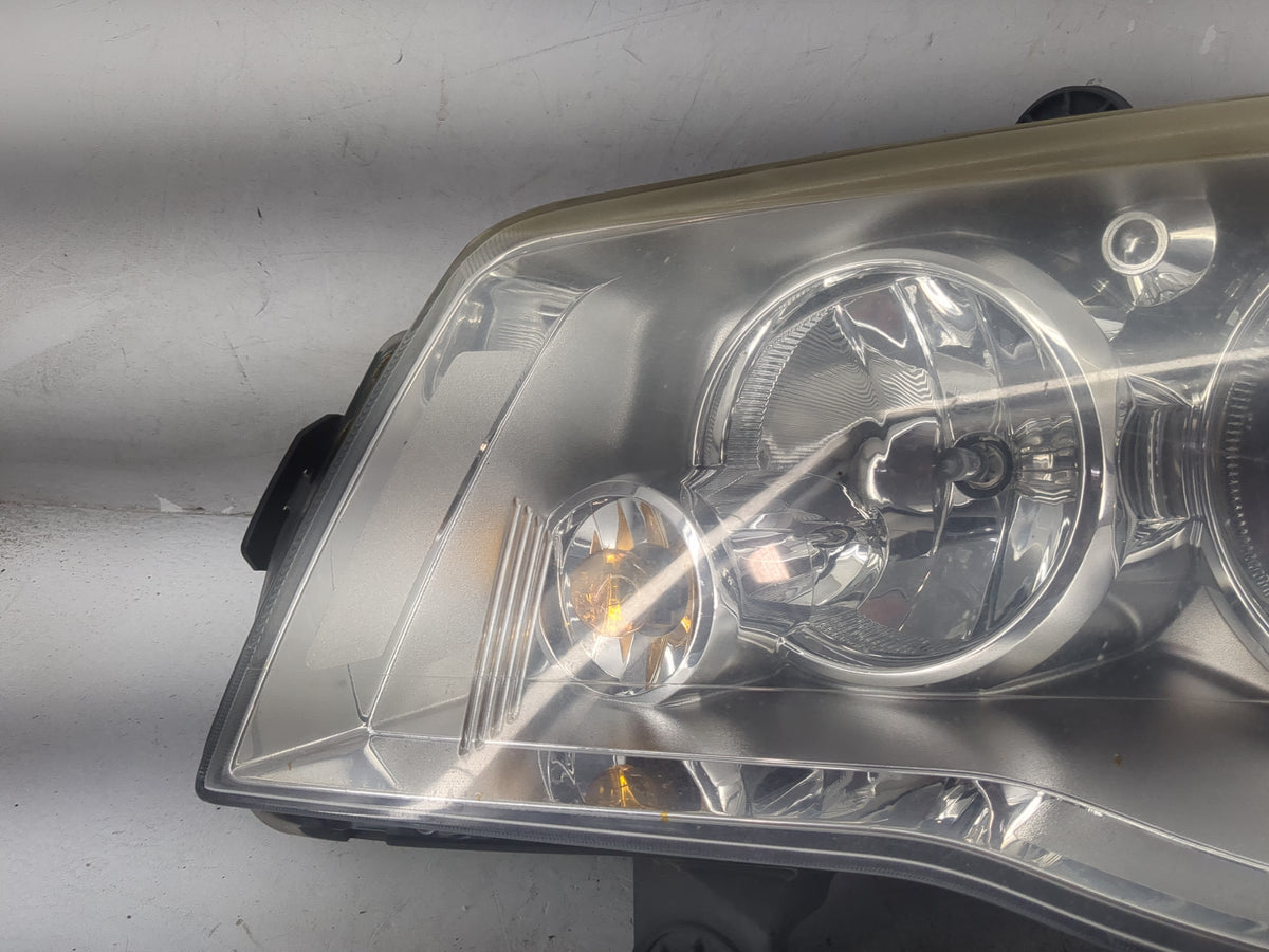 Chrysler Town And Country Driver Left Oem Head Light Headlight Lamp 1518851 - Oemusedautoparts1.com
