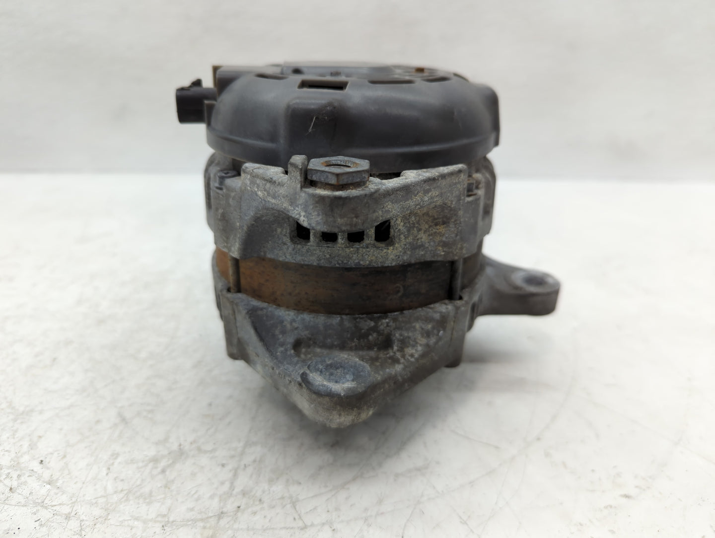 2008-2010 Chrysler Town & Country Alternator Replacement Generator Charging Assembly Engine OEM Fits Fits 2007 2008 2009 201