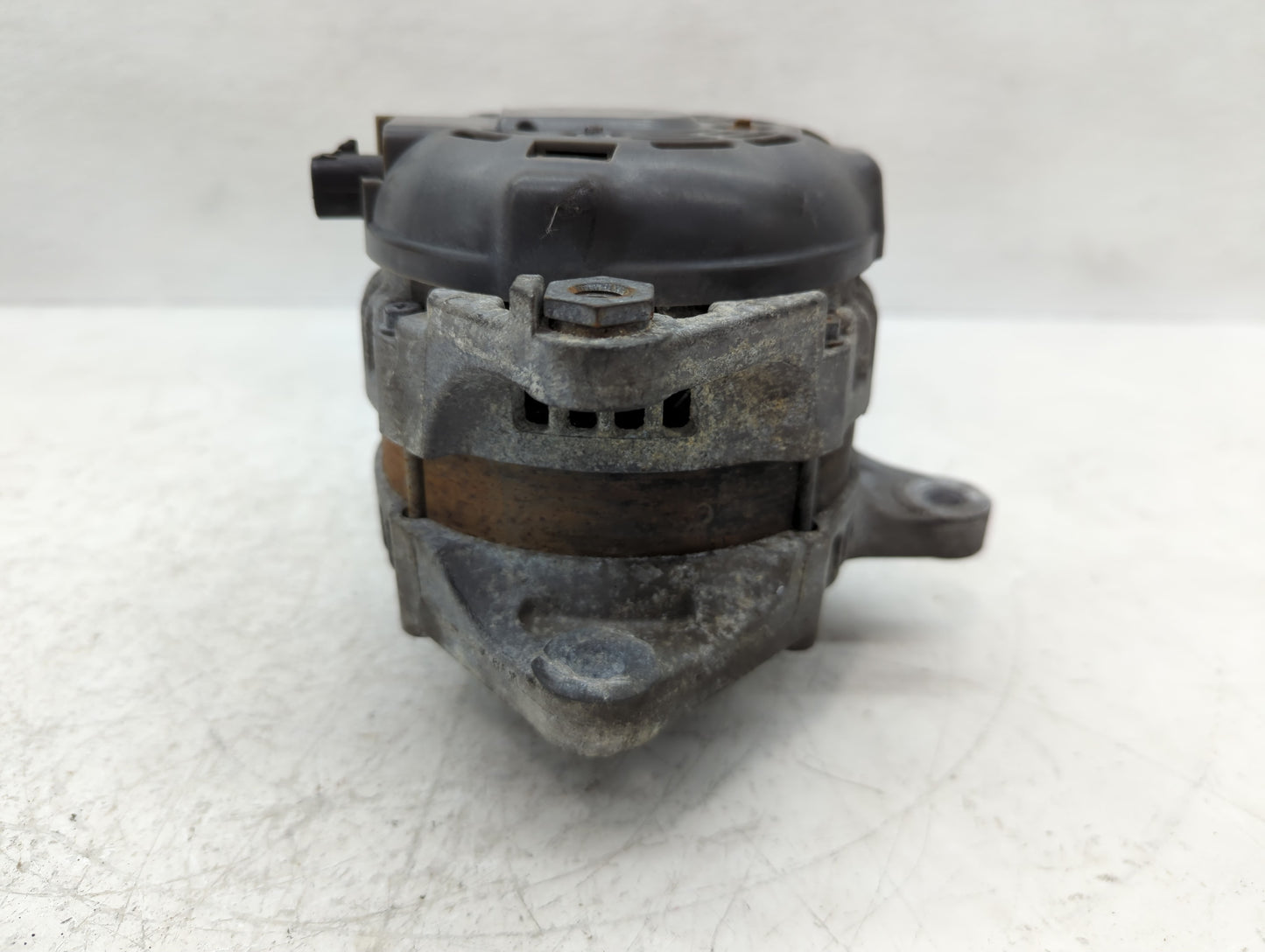 2008-2010 Chrysler Town & Country Alternator Replacement Generator Charging Assembly Engine OEM Fits Fits 2007 2008 2009 201