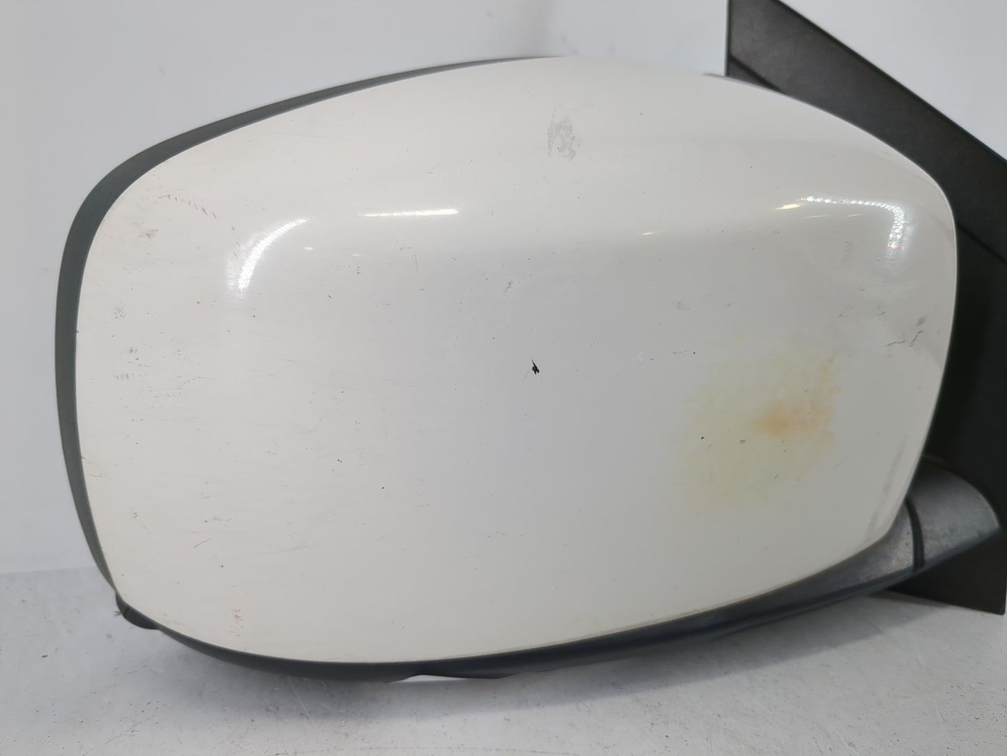 2008-2010 Chrysler Town & Country Passenger Side View Mirror - Right Door Mirror OEM Used - Oemusedautoparts1.com
