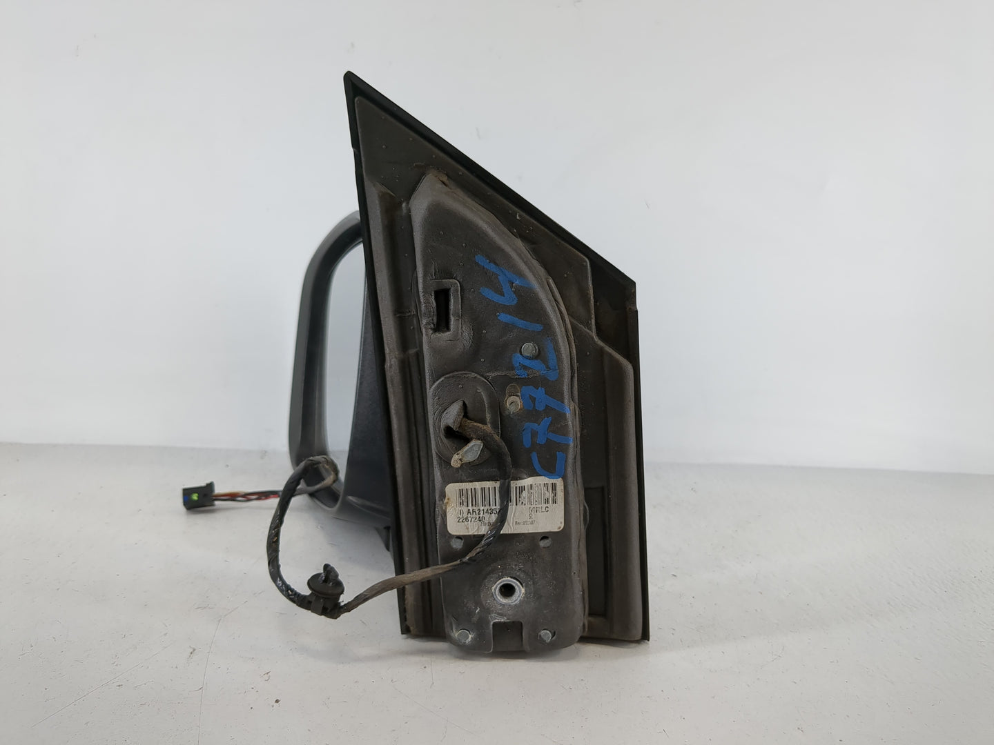 2008-2010 Chrysler Town & Country Driver Side View Mirror - Left Door Mirror OEM Used - Oemusedautoparts1.com