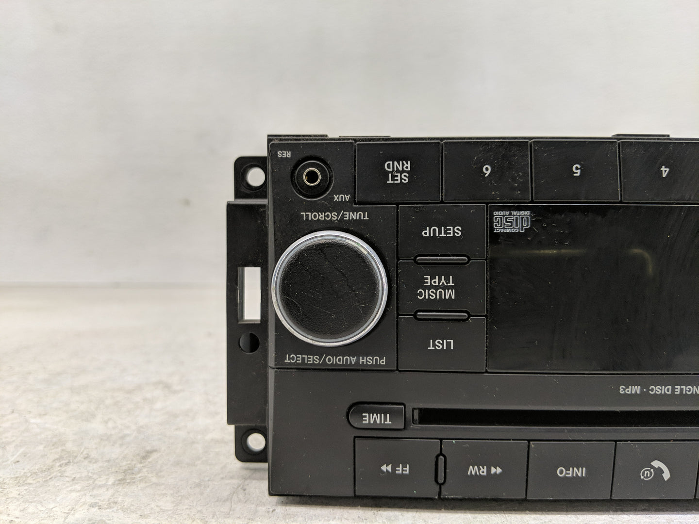 2010 Chrysler Town & Country Radio AM FM Cd Player Receiver Replacement Fits OEM Used Auto Parts - Oemusedautoparts1.com