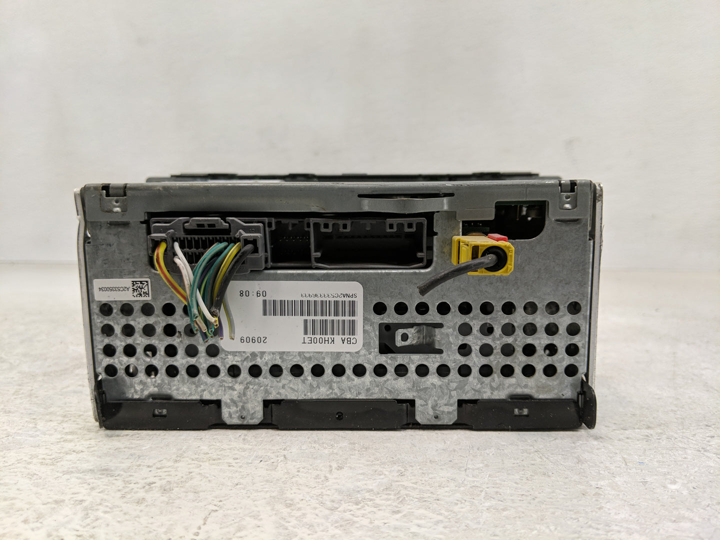 2010 Chrysler Town & Country Radio AM FM Cd Player Receiver Replacement Fits OEM Used Auto Parts - Oemusedautoparts1.com