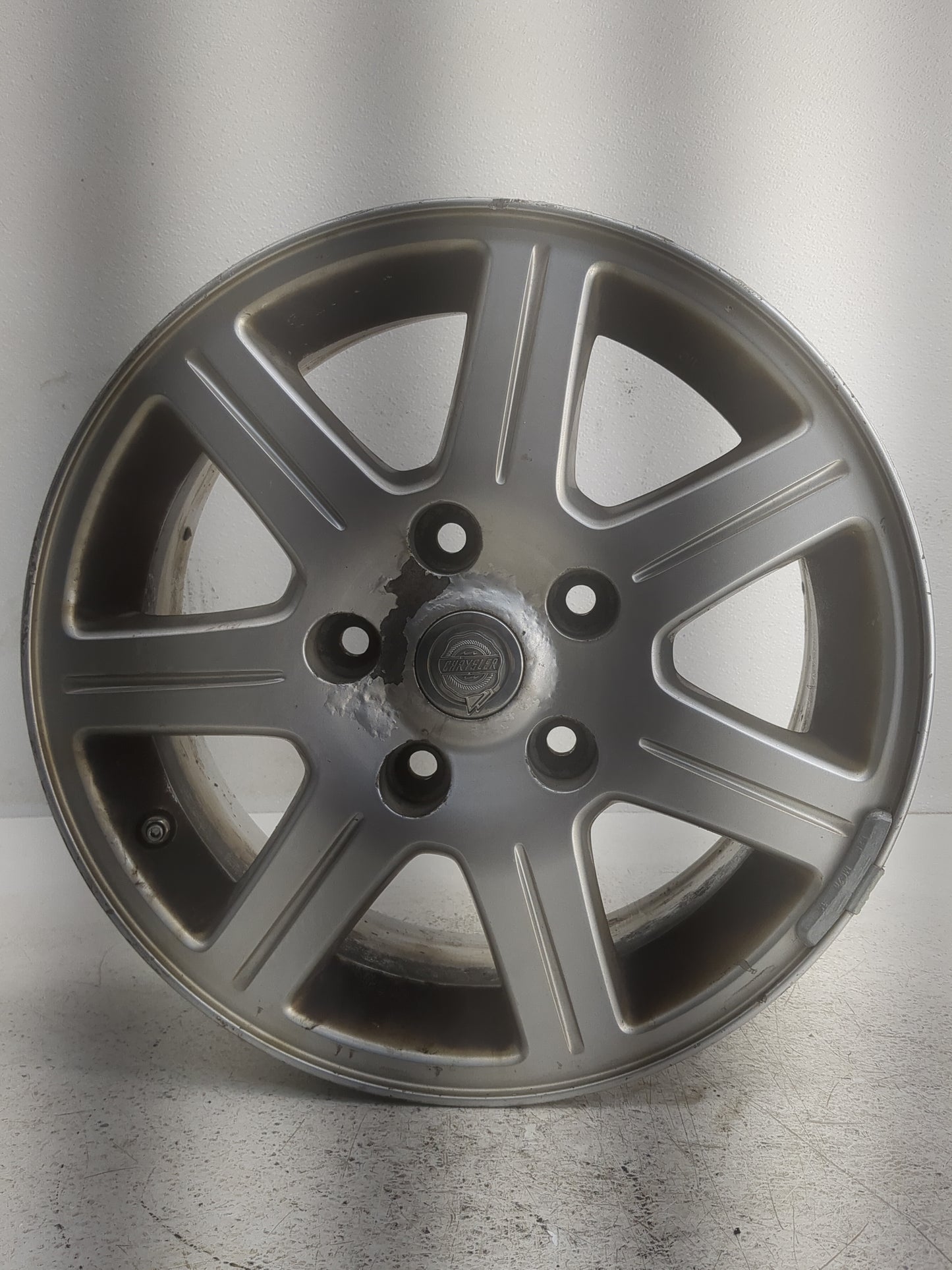 2008-2013 Chrysler Town & Country Oem Wheel Rim - Oemusedautoparts1.com