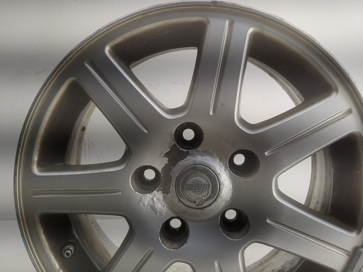2008-2013 Chrysler Town & Country Oem Wheel Rim 1275214 - Oemusedautoparts1.com