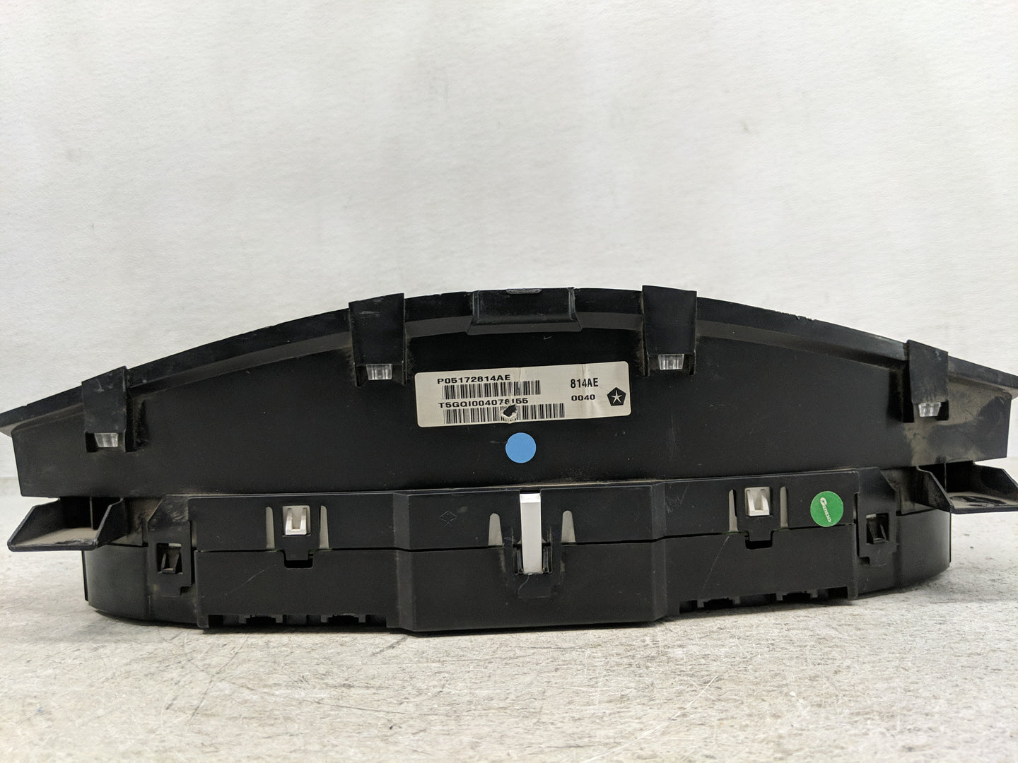 2010 Chrysler Town & Country Instrument Cluster Speedometer Gauges P/N:P05172814AE Fits OEM Used Auto Parts - Oemusedautopar
