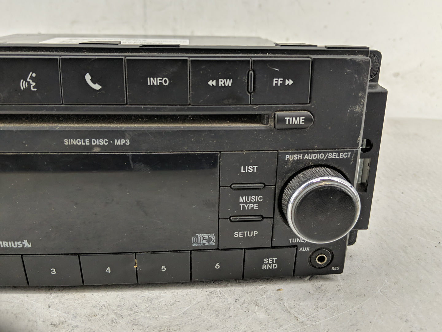2009-2011 Chrysler Town & Country Radio AM FM Cd Player Receiver Replacement P/N:P05091117AC Fits Fits 2008 2009 2010 2011 O